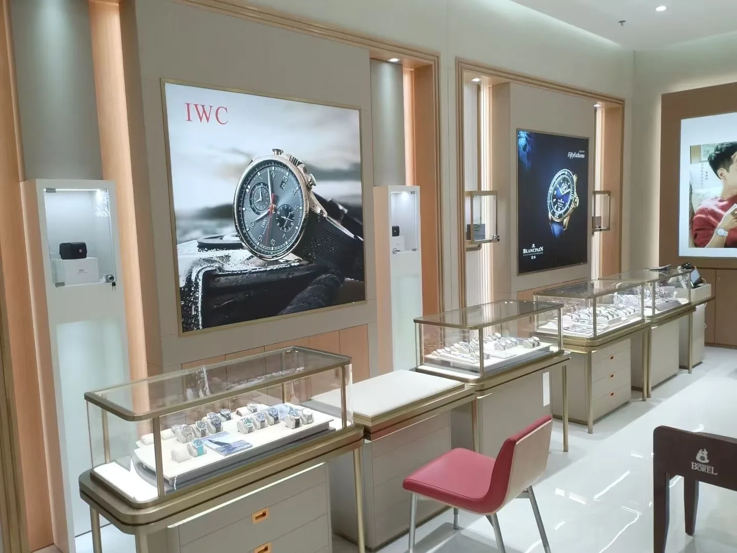 瑞士名表门店不锈钢玻璃展示柜实拍